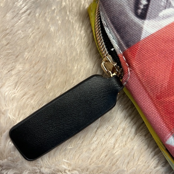 HAYWARD Makeup Case - Picture 5 of 9